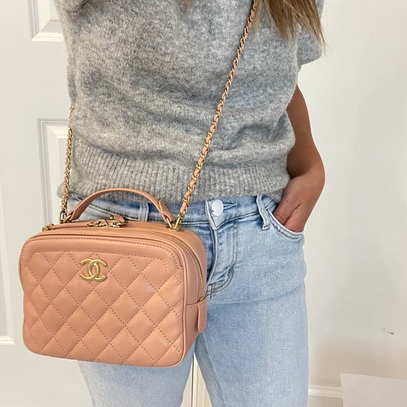 CHANEL Quilted Small Vanity Camera Bag Beige/Pink - Picture 14 of 16
